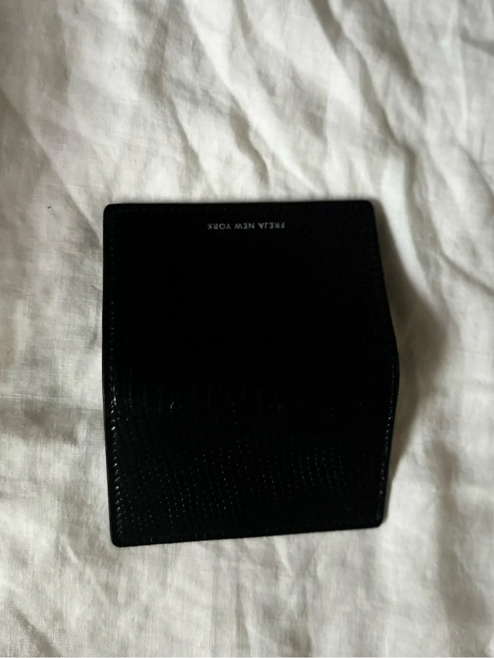Freja New York Black Card Holder Wallet